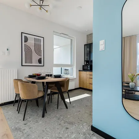 Apartament Kairos -sky - Darmowy Parking Podziemny, Scisle Centrum